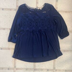 Rewind Women's Navy Blue Lace Top